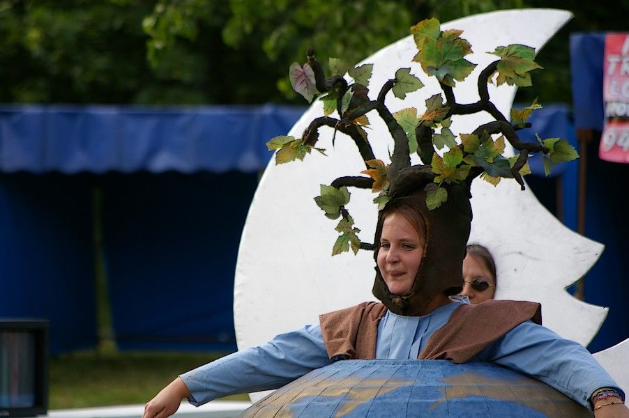 La terre: les 20 ans du lac en fete 326